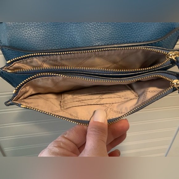 NWT MICHAEL KORS Triple Gusset Chambray Leather Crossbody Bag  dust bag - Picture 14 of 15